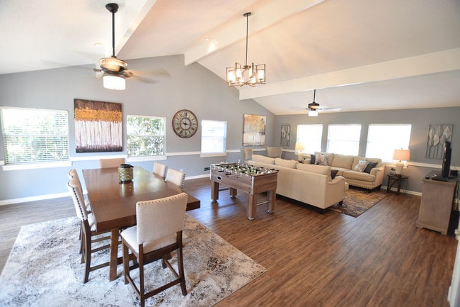 Photo - Lakeland East Apartment Homes