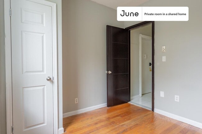 Photo - Room in Shared 4 bed/1.5 bath home Unit B