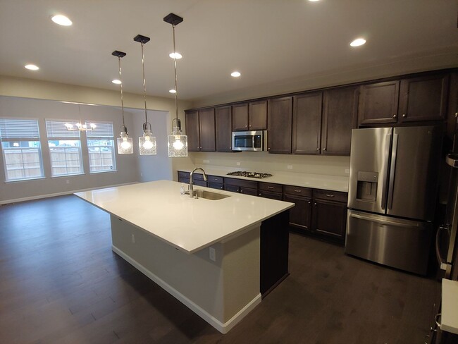 Photo - Gorgeous 4 Bed 3.5 Bath in Fantastic Location