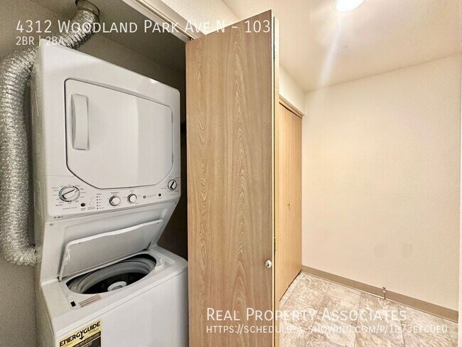 Photo - 4312 Woodland Park Ave N Unidad 103