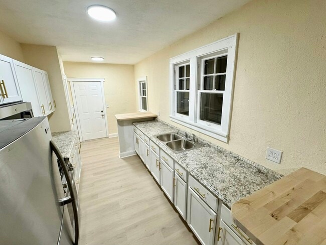 Photo - 1923 Freeman St Unidad Lower