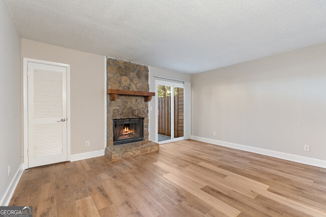 Photo - 469 Granite Ridge Pl