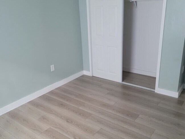 Photo - 190 Dwight St