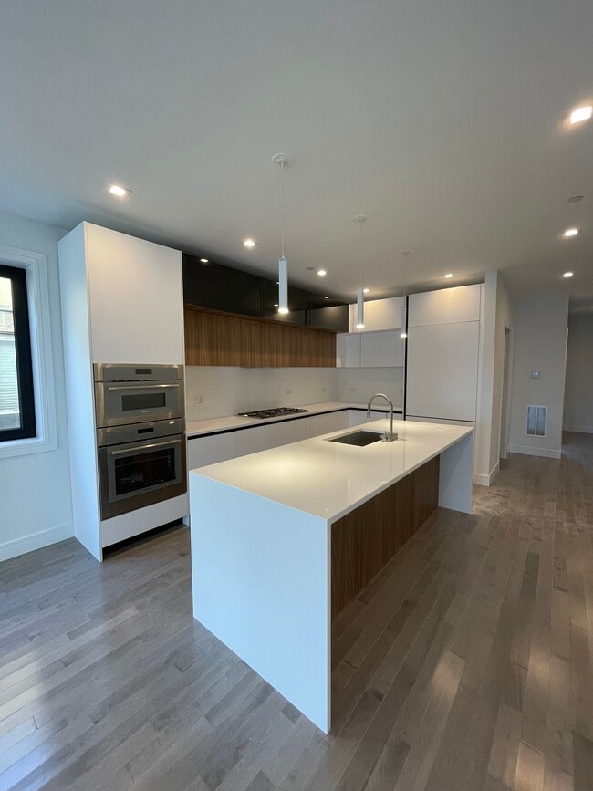 Photo - 719 N Elizabeth St Unit 3S