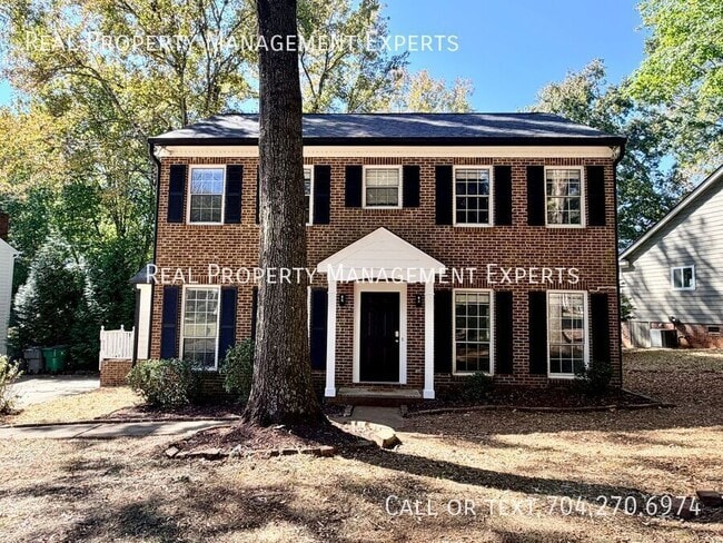 Building Photo - 8509 Golf Ridge Dr