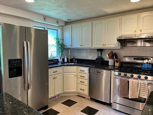 Photo - 11 Garrison Rd