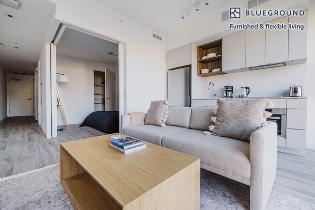 Photo - 1 Florida Ave NE Unidad FL4-ID958