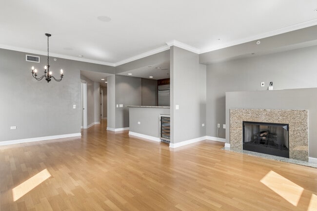 Photo - 310 S Michigan Ave Unidad 1405