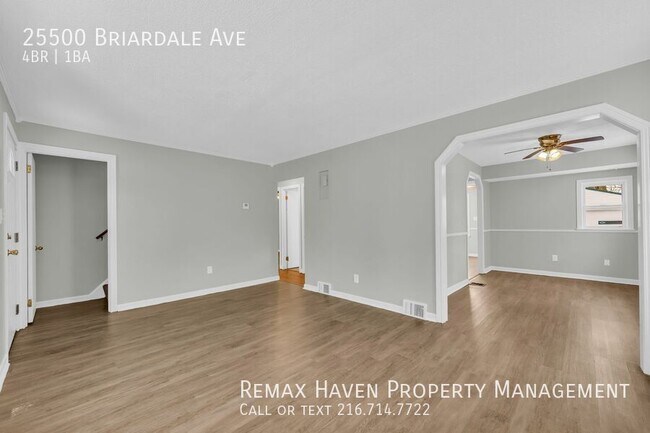 Photo - 25500 Briardale Ave