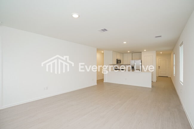 Photo - 319 Bush Mdw Ln