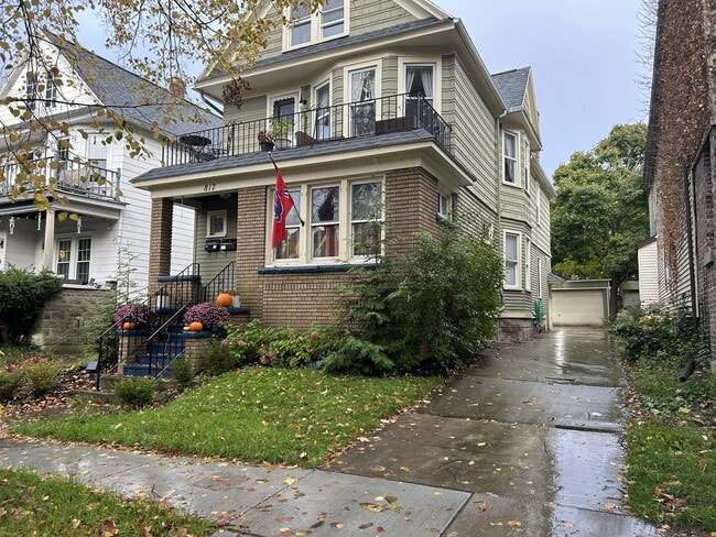 Photo - 817 Ashland Ave Unit Upper