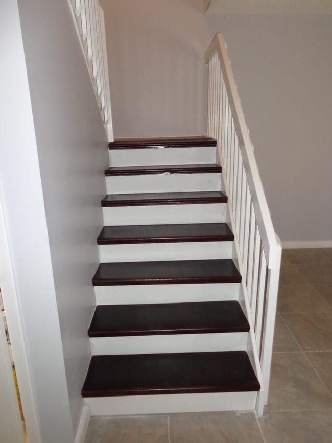 Photo - 1015 10th Way