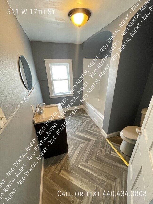 Photo - 511 W 17th St