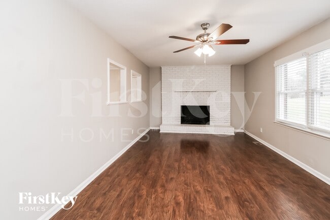 Photo - 4809 Maplecrest Dr