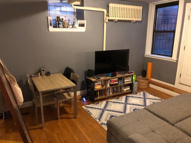 Photo - 477 Beacon St Apartments Unit B