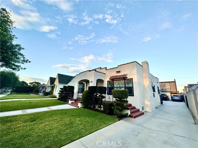 Photo - 1605 S Olive Ave Townhome