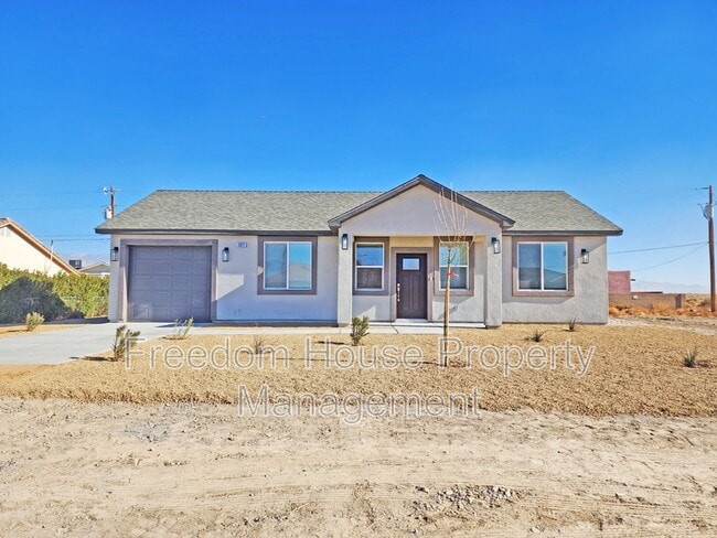 Building Photo - 2071 S Highland Ave