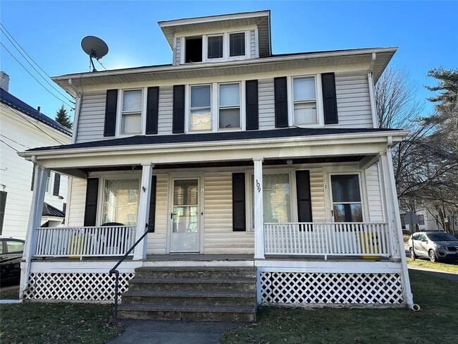 Photo - 109 Schubert St Unit 2