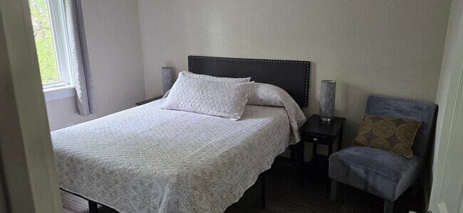 Photo - 1208 Denali St Unit 2