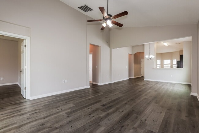 Photo - 6870 Glenbrook Dr