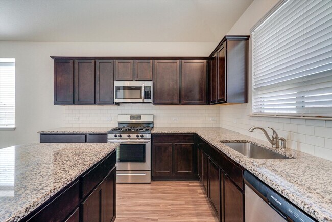 Photo - 18300 Cercina Trl