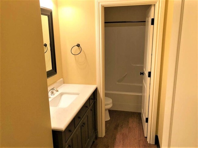 Photo - 4 Bed 4 bath Close to OSU