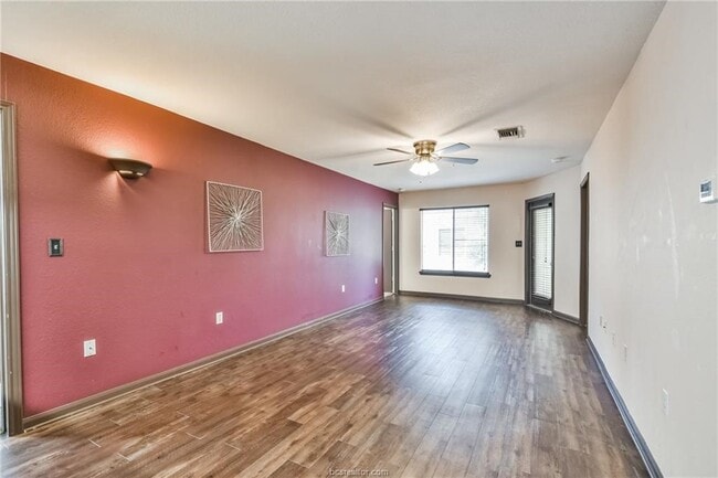 Photo - 529 Southwest Pkwy Unidad 203
