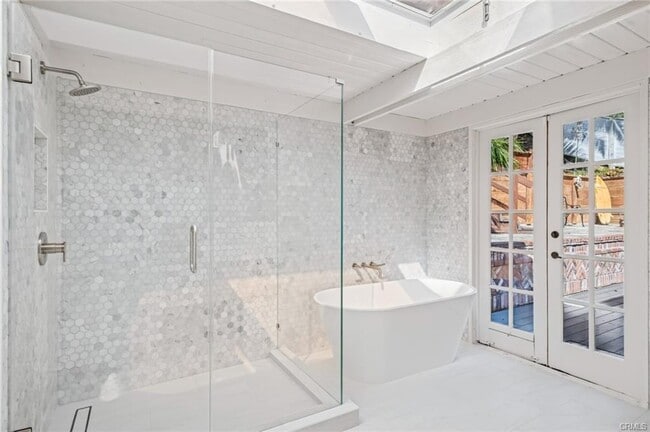 Photo - 1346 Cerritos Dr