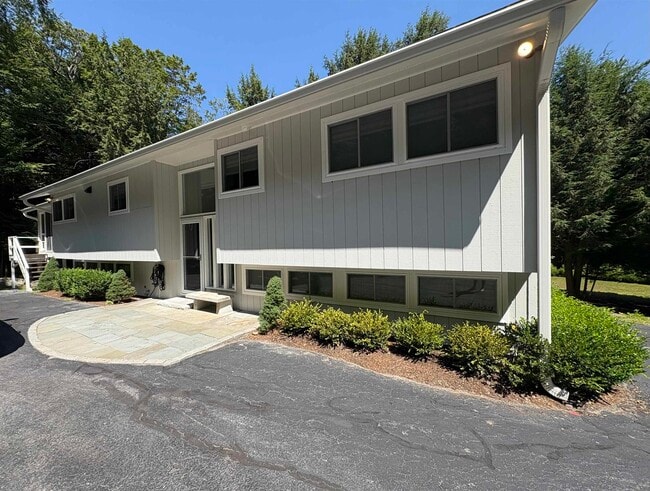 Photo - 121 Upper Bay Rd