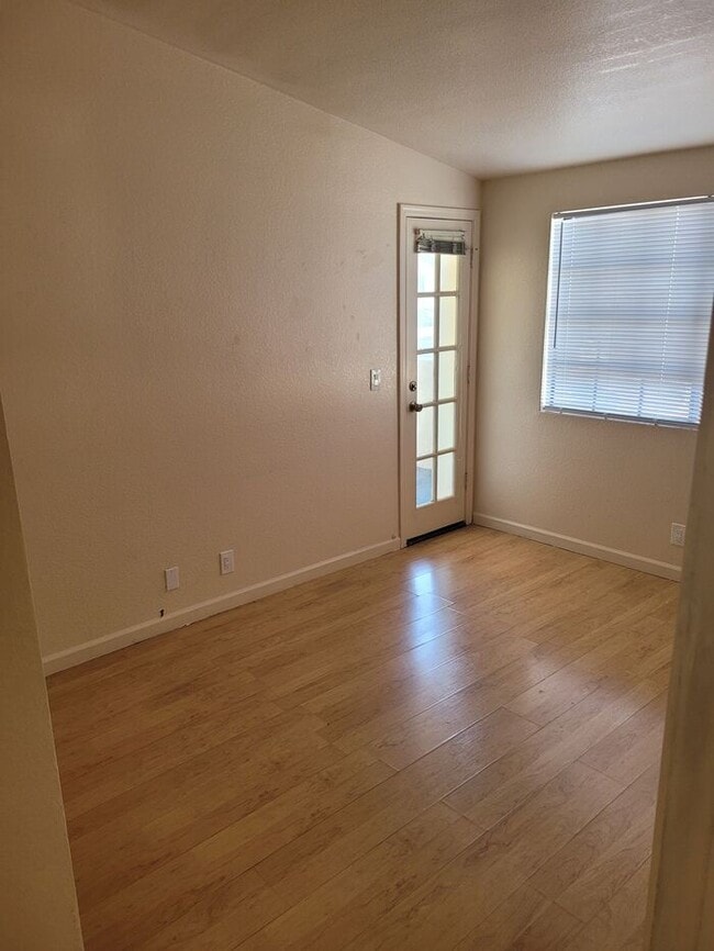 Photo - Second story 2/2 condo with easy access to I-10 and 60 FWY. Unit 261