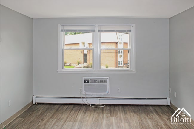 Photo - Hillside Terrace