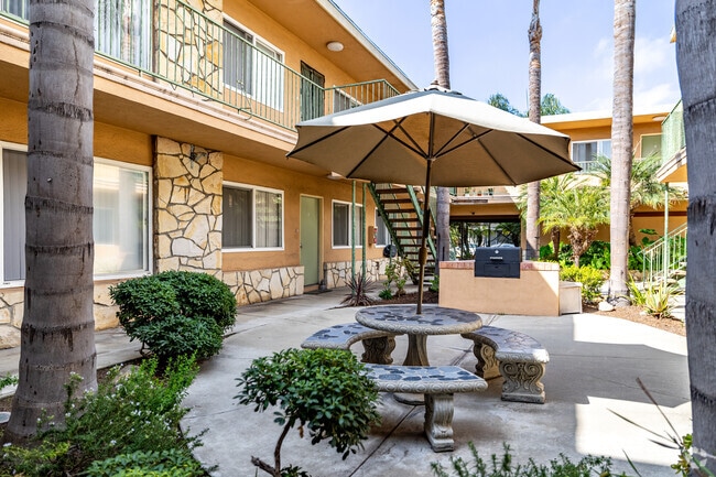 Photo - 316 Gladys Ave