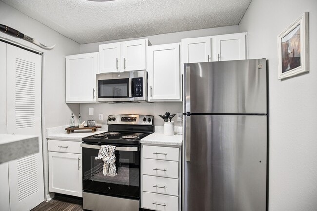 Photo - 1070 Main Apartments