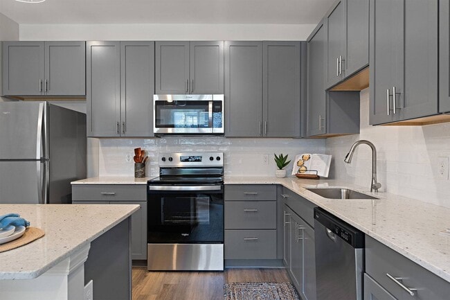 Kitchen Appliances - The Preserve at Peters Township
