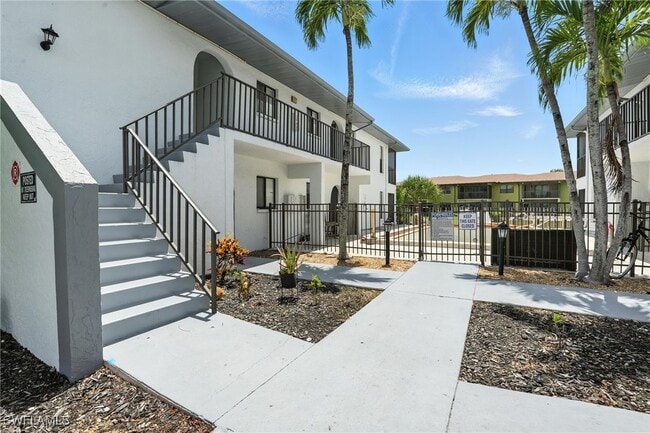 Photo - 4712 SE 5th Pl Condo Unit 201