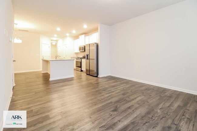 Photo - 6 Oak Rose Dr