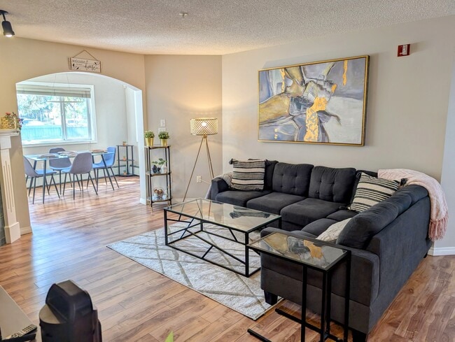 Building Photo - 777 3 Av SW Unit 112