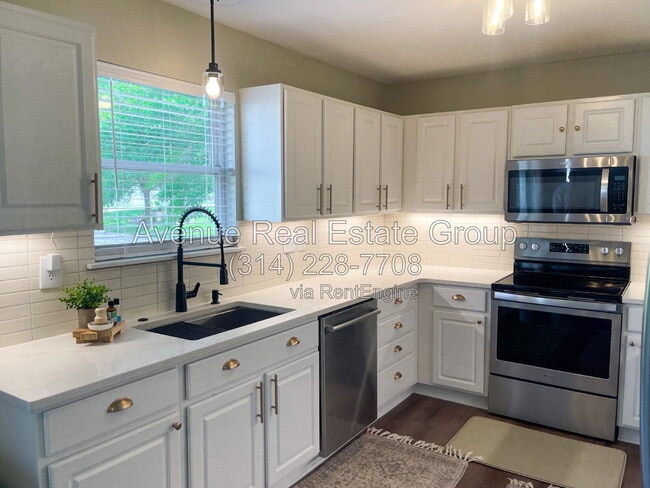 Photo - 31 Heatherwood Ct