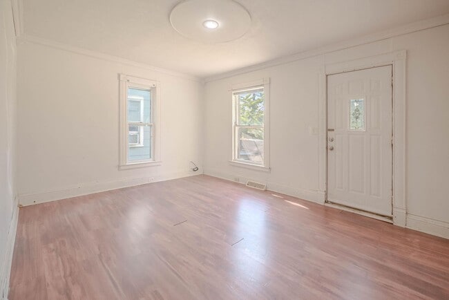 Photo - 819 Oakland Dr