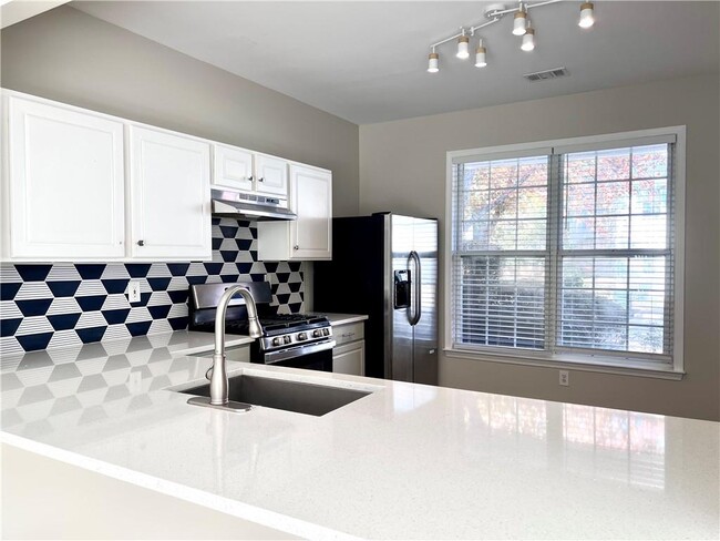 Photo - 5770 Reps Trce