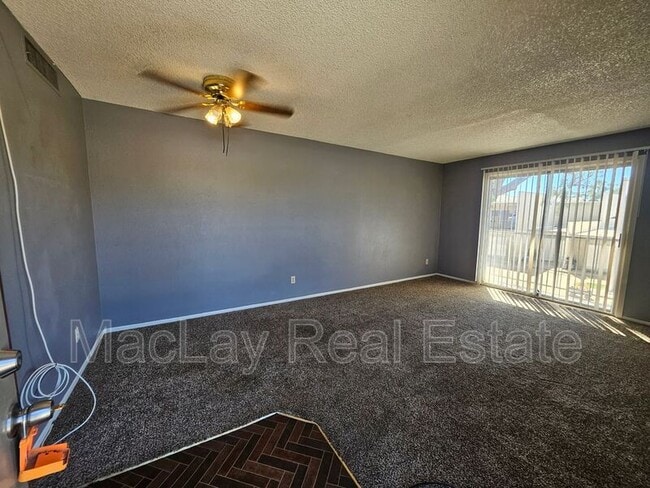 Photo - 2801 E Monte Cristo Ave