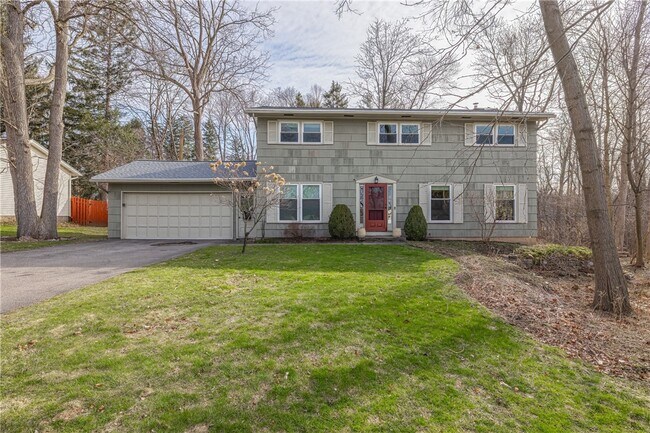 Photo - 95 Parkwood Ave