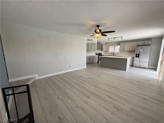 Photo - 6489 Bugbee Ave