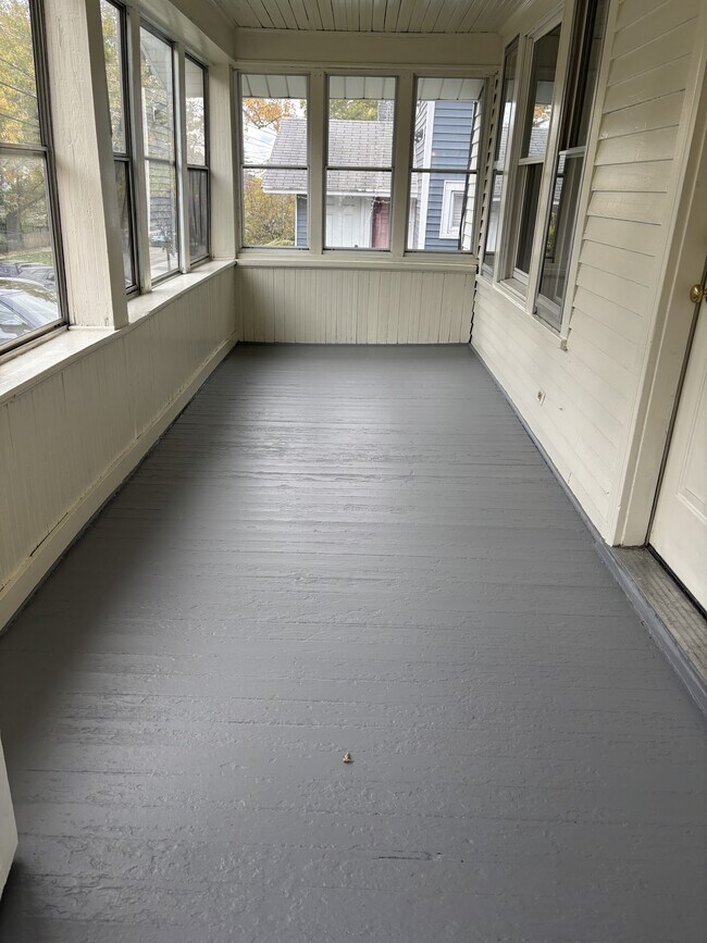 Photo - 231 Dickinson St SW