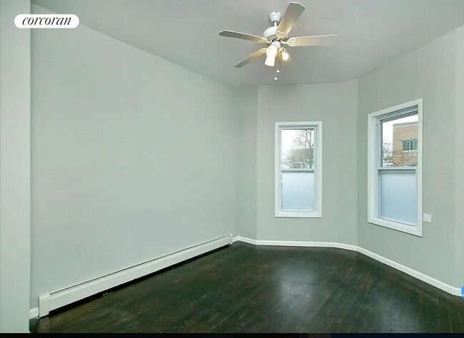 Photo - 1296 Putnam Ave