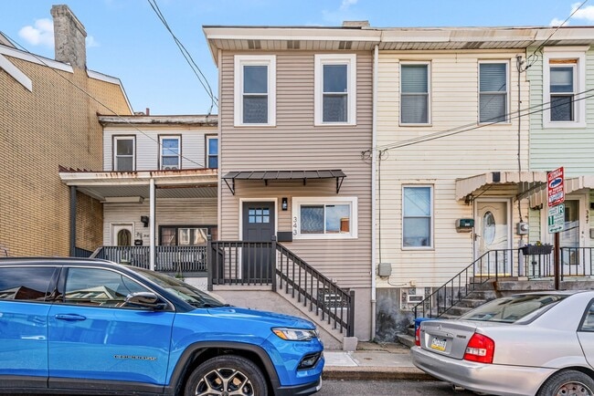Photo - Freshly Renovated 2 Bedroom in Bloomfield available NOW! Includes off-street parking!