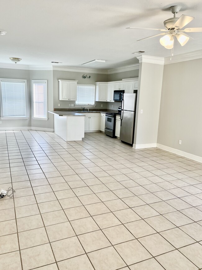 Photo - 1256 St Andrews Ln