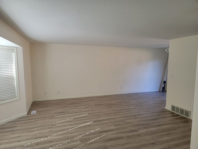 Photo - Great update 4-Bedroom Home On The South H...