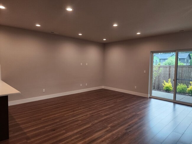 Photo - 3 bedroom Townhouse with Pool Access and Expansive Recreational Facilities