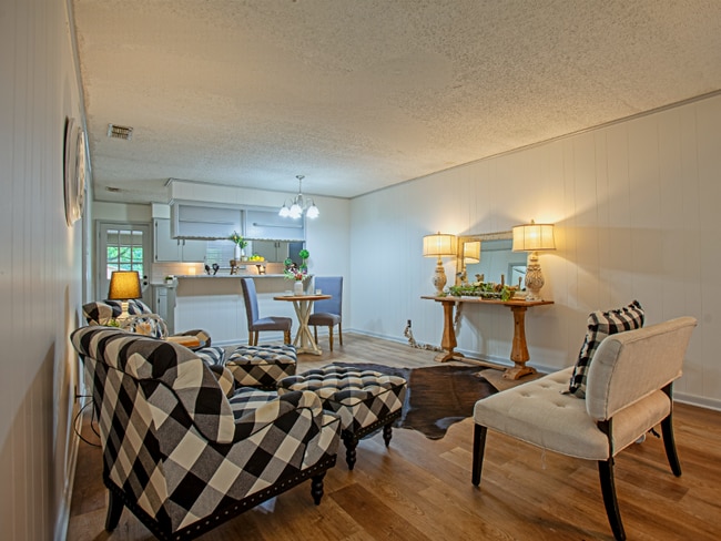 Photo - 2202 Aberdeen Dr Unit 2204